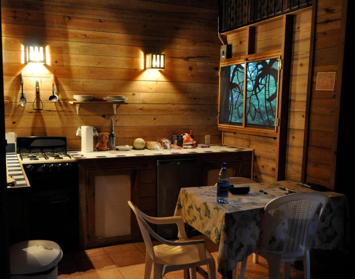 Roatan Bed&Breakfast Apartments West End Ruang foto