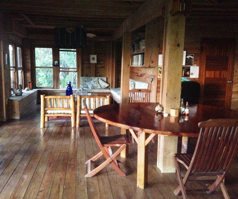 Roatan Bed&Breakfast Apartments West End Bagian luar foto