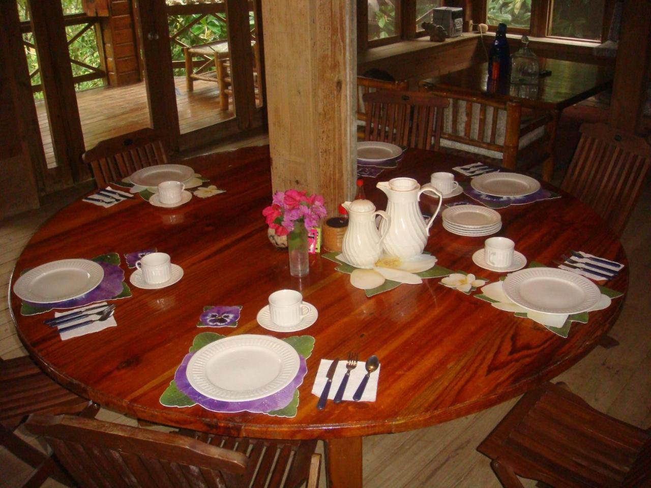 Roatan Bed&Breakfast Apartments West End Bagian luar foto